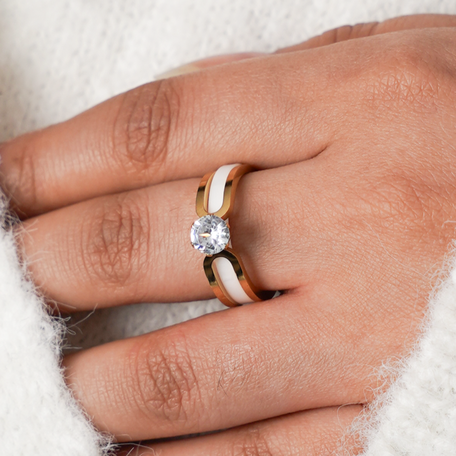 Luxe Diamond Ring