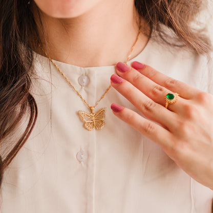 Mariposa Necklace